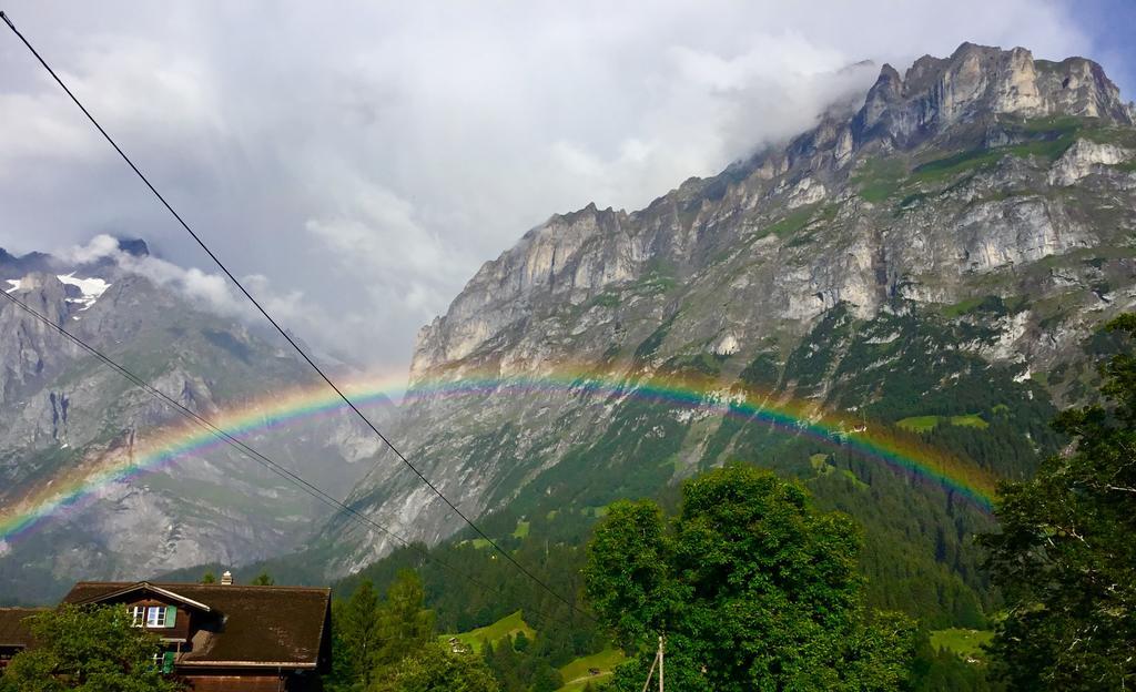 Downtown Lodge Hostel - Unique Simple Central Grindelwald Exterior photo
