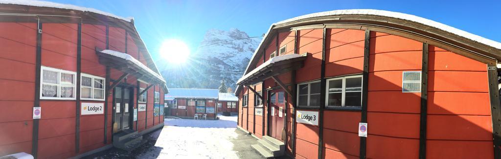 Downtown Lodge Hostel - Unique Simple Central Grindelwald Exterior photo